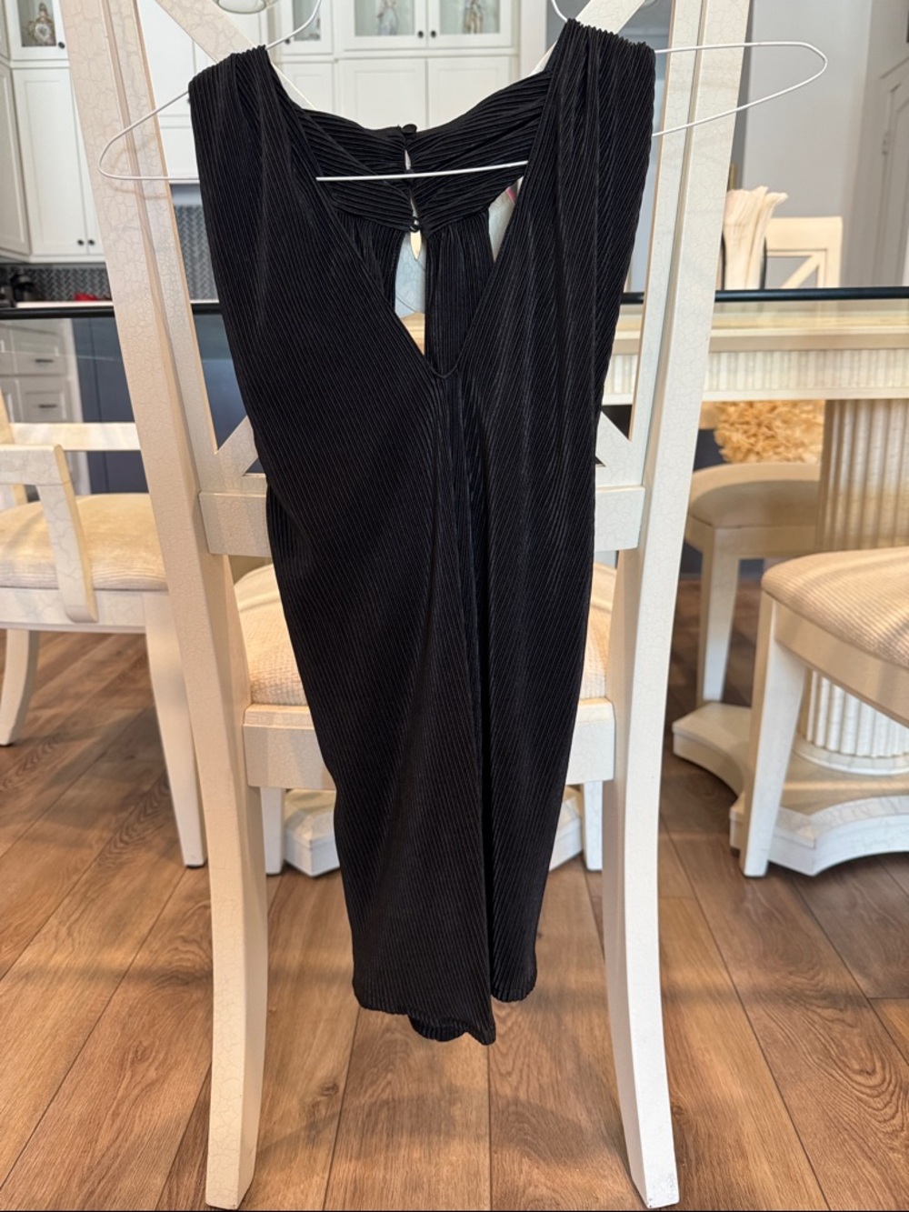 VENUS Black Pleated Sleeveless Top